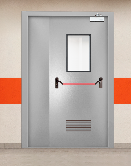 Противопожарная полуторная серая дверь порошковым напылением EI-90 с ручкой антипаника, прямоугольным окном, прямоугольной решеткой