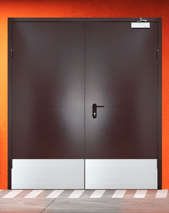 Противопожарная двупольная коричневая дверь порошковым напылением EIWS 30 с широким отбойником