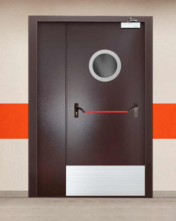Противопожарная полуторная коричневая дверь порошковым напылением EIS 90 с ручкой антипаника, круглым окном, широким отбойником
