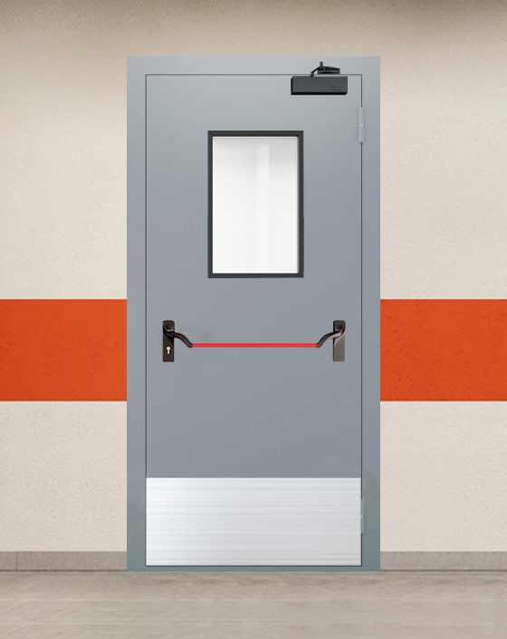 Противопожарная однопольная серая дверь EI 90 с ручкой антипаника, прямоугольным окном, широким отбойником