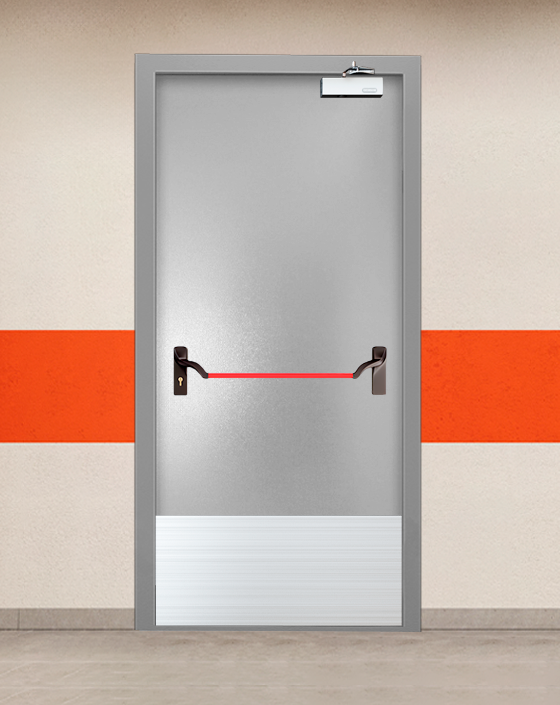 Противопожарная однопольная серая дверь порошковым напылением EIS 45 с ручкой антипаника, широким отбойником