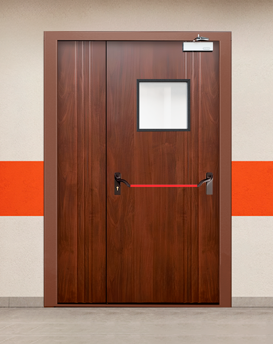 Противопожарная полуторная МДФ коричневая дверь с ручкой антипаника, квадратным окном